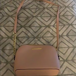Pink Steve Madden shoulder crossbody bag.